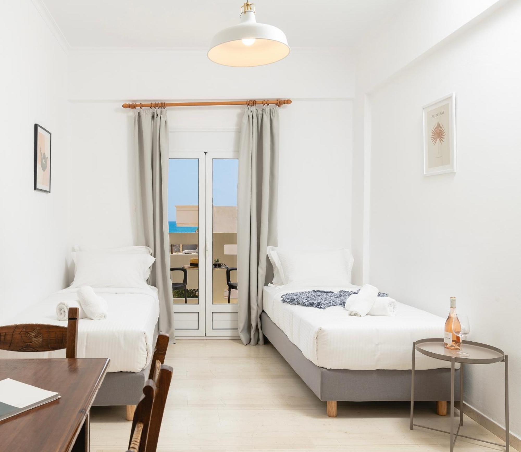 Thelesi Apartments Сталос Екстер'єр фото